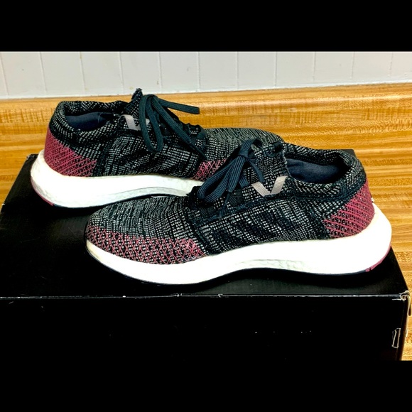 WOMENS ADIDAS PURE BOOST GO CARBON & GREYPINK SIZE 5.5 LIKE NEW - Picture 4 of 7